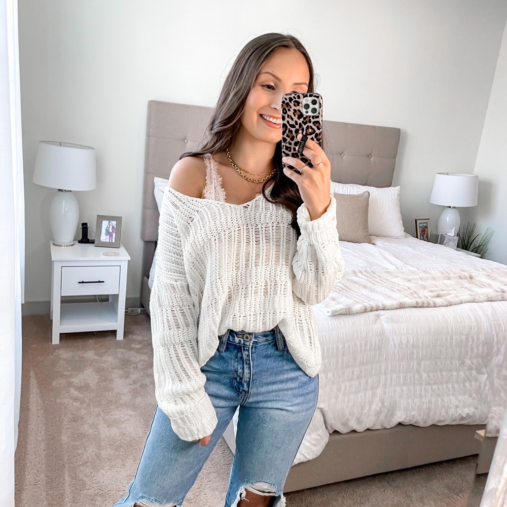 Pink lily crochet sweater size small